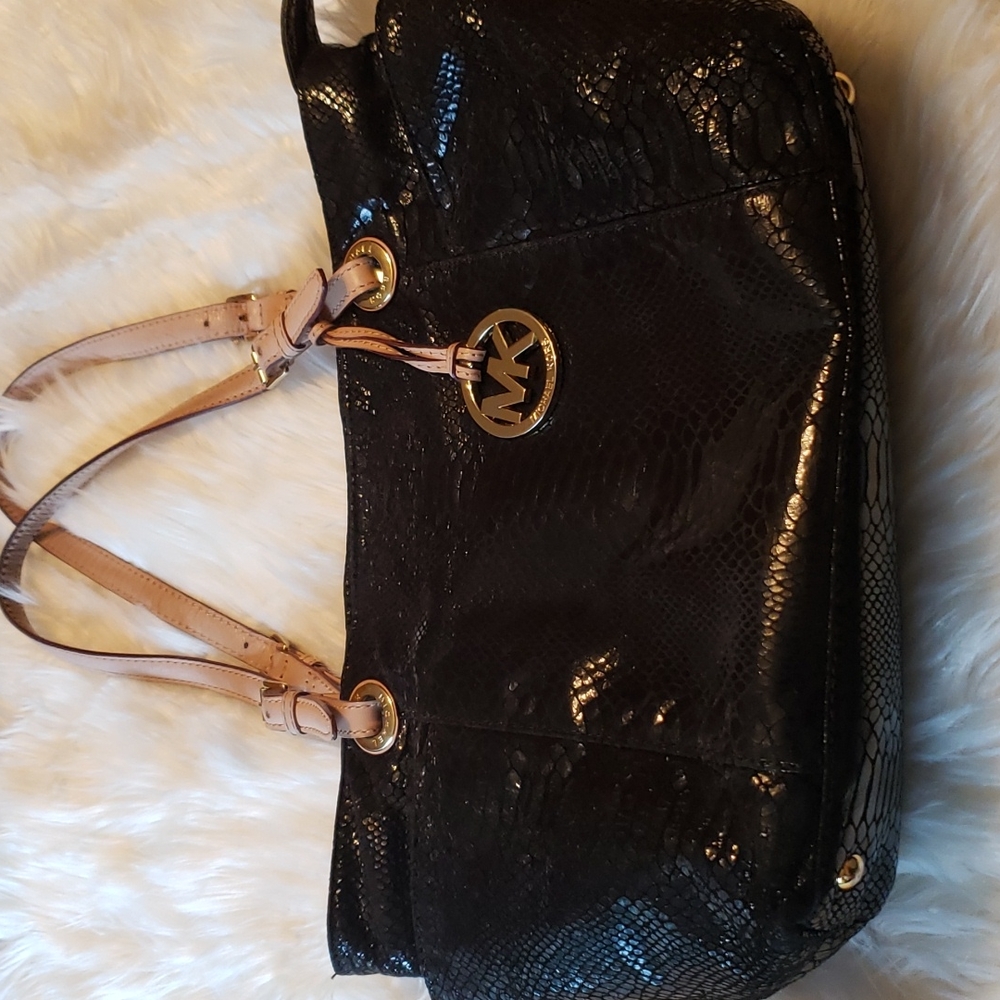 Michael kors purse